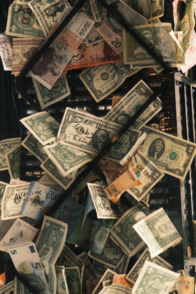 Tanzania Currency and Money Tips 1 Tanzania Currency and Money Tips — Tanzanian shilling notes